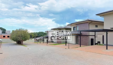 Casa à venda em condomínio fechado no Parque Taquaral em Campinas na Fibra Forte Soluções Imóbiliárias com 3 suítes.