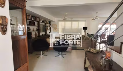 Casa à venda no Casa Bella Residencial próximo ao Alphaville, Campinas/SP com 4 dormitórios sendo 2 suítes.