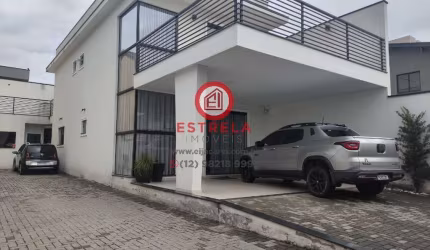 Oportunidade imperdível: Casa comercial com 3 quartos e 215m² à venda em Jacareí-SP, bairro Loteamento Villa Branca.