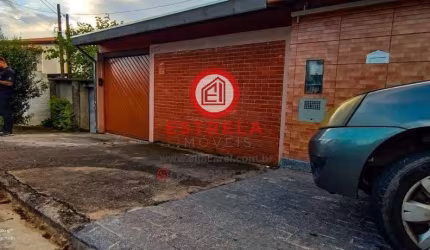 Imperdível casa à venda em Jacareí-SP, Jardim Maria Amelia! 2 quartos, 1 sala, 1 banheiro, 2 vagas, 90m². Venha conferir!