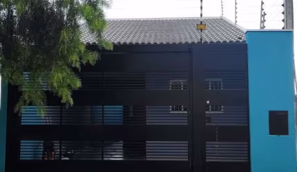 DIREITOS - Casa Ampla com 2 qts sendo 1 suíte