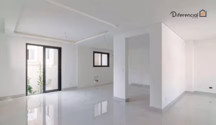 Casa triplex com 3 dormitórios à venda, 228 m² por R$ 1.230.000 - Pinheirinho - Curitiba/PR