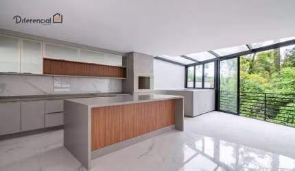 Casa com 3 dormitórios à venda por R$ 2.790.000,00 - Campo Comprido - Curitiba/PR