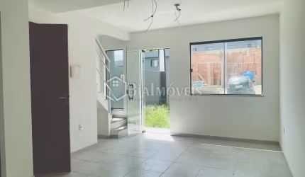 Excelente casa (duplex) — Santíssimo - Financiamos.