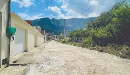 Estr. Do Guandu — Casa em Campo Grande — Mendanha.