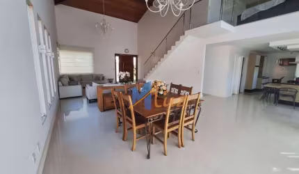 Vende-se Casa no Vale Encantado – Macaé