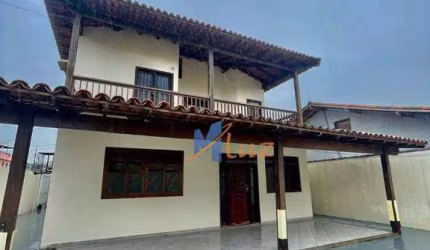 Venda e Locação - Linda Casa Colonial no Bairro Visconde, Macaé
