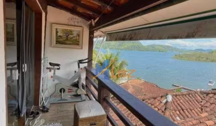 Casa em Angra dos Reis - Porteira Fechada