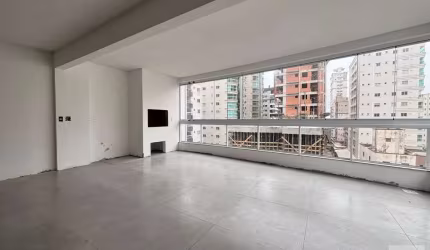 Apartamento à Venda,com 3 Suítes 158.00m² Privativos + Lazer em Meia Praia de Itapema