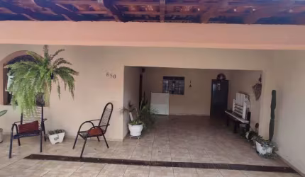 Casa com 3 dormitórios à venda, 150 m² por R$ 480.000,00 - Jardim dos Alpes I - Londrina/PR