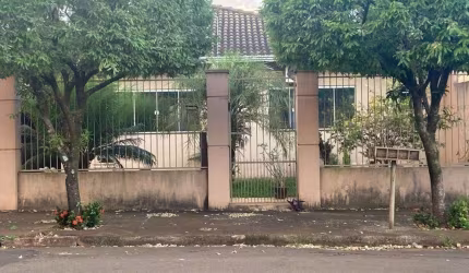 Casa com 3 dormitórios à venda, 250 m² por R$ 650.000,00 - Cafezal - Londrina/PR
