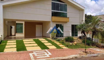 Sobrado com 3 dormitórios à venda, 220 m² por R$ 1.290.000,00 - Brasilia - Ibiporã/PR