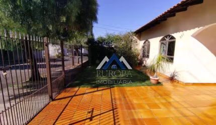 Casa com 3 dormitórios à venda, 180 m² por R$ 650.000,00 - Brasília - Londrina/PR