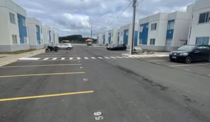 Apartamento com 2 quartos  para alugar, 45.00 m2 por R$900.00  - Estados - Fazenda Rio Grande/PR