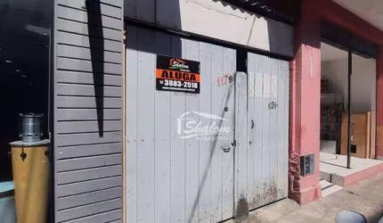 ALUGA-SE | CASA RESIDENCIAL OU COMERCIAL | CENTRO
