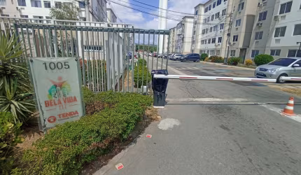 Apartamento térreo com 2 quartos em Campo Grande
