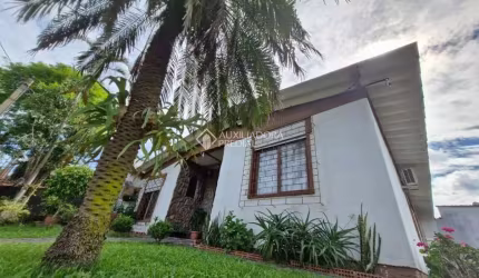 Casa com 4 quartos à venda na Rua Doutor Vargas Neto, 791, Jardim Leopoldina, Porto Alegre, 200 m2 por R$ 540.000