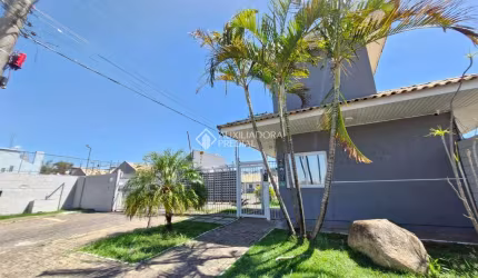 Casa em condomínio fechado com 3 quartos à venda na Rua Brigadeiro Ivo Borges, 1000, São Luis, Canoas, 62 m2 por R$ 270.000