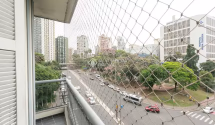 Apartamento com 3 quartos à venda na Avenida Desembargador André da Rocha, 20, Centro Histórico, Porto Alegre, 151 m2 por R$ 395.000