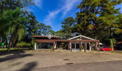 Casa em condomínio fechado com 4 quartos à venda na Avenida Juca Batista, 8000, Cavalhada, Porto Alegre, 432 m2 por R$ 2.890.000