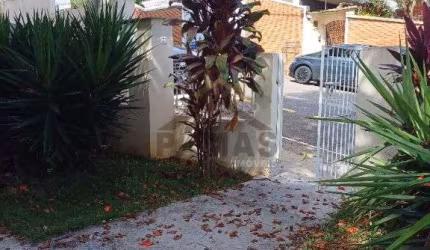 Ótima casa comercial, podendo ser residencial no Jardim Planalto, para locação em Vinhedo/SP.