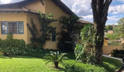 Excelente casa para venda e locaçao, no Condomínio Marambaia, 4 suítes e piscina, no interior de São Paulo, Vinhedo!