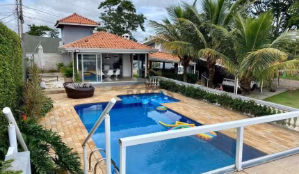 Chácara em Valinhos, 5 dormitórios e 4 suítes em duas casas.