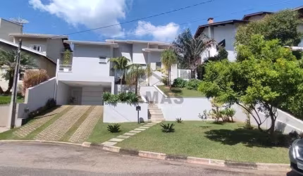 Casa térrea à venda no condomínio Bosques de Grevílea, com 266m², 03 dorm, 01 suite,