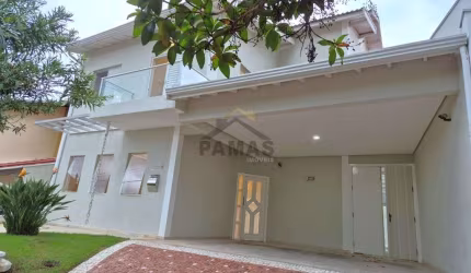 Linda Casa no Condomínio Grape Village com Espaço Gourmet e Piscina em Vinhedo