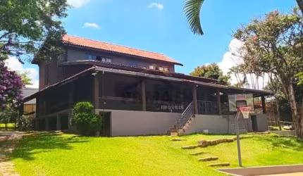 Venda de Casa Estilo Chácara - Perfeita para quem busca tranquilidade e conforto!