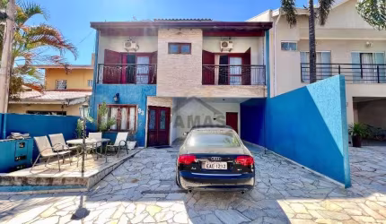 Sobrado com 288 m2 e precinho de oportunidade !