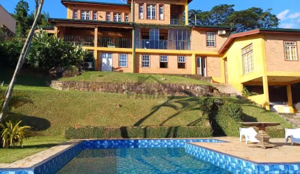 Com desing da Toscana Italiana para você, com vista espetacular,  aqui no Condomínio São Joaquim em Vinhedo/SP
