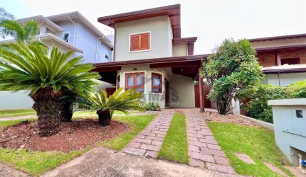 Porteira Fechada - Linda casa em condomínio rica em armários e toda mobiliada e decorada e piscina grande - Valinhos - SP