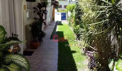 Casa com 2 dormitórios à venda, 65 m² por R$ 275.000,00 - Portinho - Cabo Frio/RJ
