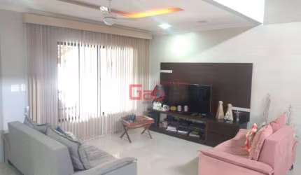 Casa com 3 dormitórios à venda, 240 m² por R$ 1.000.000,00 - Balneário São Pedro - São Pedro da Aldeia/RJ