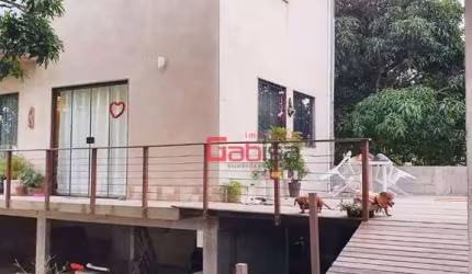 Vendo duas casas no Solar dos Cantarinos 2