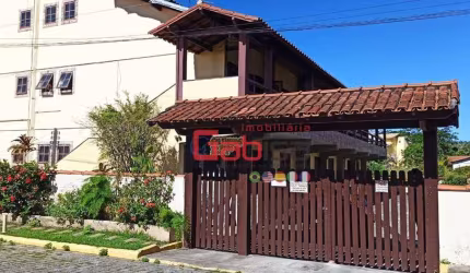 Apartamento com 2 dormitórios à venda, 89 m² por R$ 330.000,00 - Peró - Cabo Frio/RJ