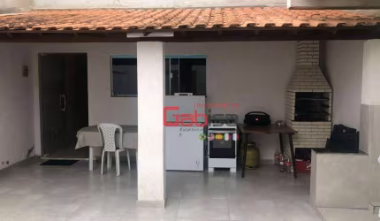 Casa com 4 dormitórios à venda, 240 m² por R$ 365.000,00 - Centro - São Pedro da Aldeia/RJ