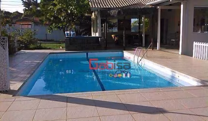 Casa com 6 dormitórios à venda, 250 m² por R$ 2.500.000,00 - Ferradura - Armação dos Búzios/RJ