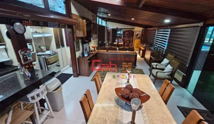 Cobertura com 4 dormitórios à venda, 220 m² por R$ 1.500.000,00 - Centro - Cabo Frio/RJ