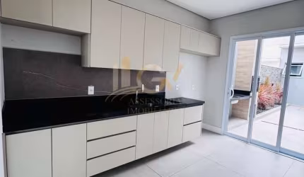 Casa em Condomínio Disponível para Locação