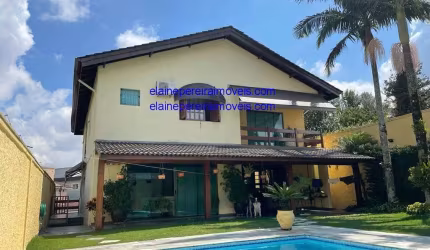 Parque dos Príncipes casa de Condomínio com 4 Quartos sd 2suítesquintal 4 vagas  à Venda, por R$ 2.890.000,00