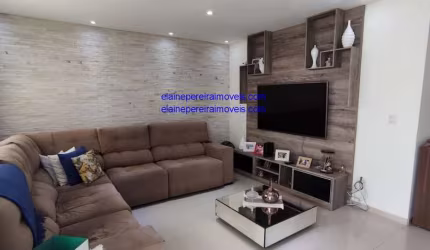 Casa de Condomínio com 3 Quartos à venda, 159m² - Granja Viana