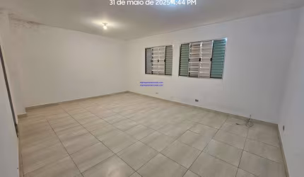 A 50mts do metro vila Sônia -  apto com 1 dts amplo, sala, cozinha R$ 2.300,00