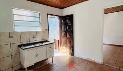Casa para Locação em Mauá, VILA ASSIS BRASIL, 1 dormitório, 1 banheiro