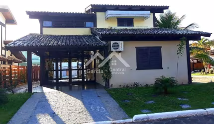 Sobrado em Peruíbe no bairro Sambura
