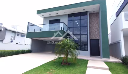 Sobrado em condomínio em Peruíbe