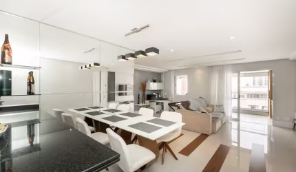 Amplo apartamento, muito bem distribuído em seus 104m², contemplando: sala ampliada para 3 ambientes (podendo reverter para um 3º dormitório), varanda gourmet com churrasqueira a carvão e pia de apoio