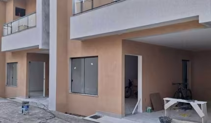 Casa duplex 4/4 à venda em Vilas do Atlântico