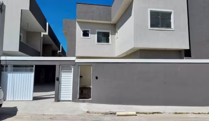 Casa em Condomínio perto da praia de Ipitanga